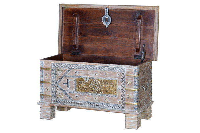 GINER Y COLOMER - Baûl de Mango Vieilli Blanc - Coffre en Bois Massif avec Détails en Bronze - Ouverture Supérieure - Meuble Artisanal